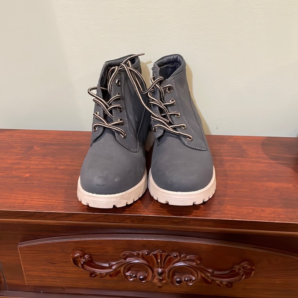 Wedge lace up boots